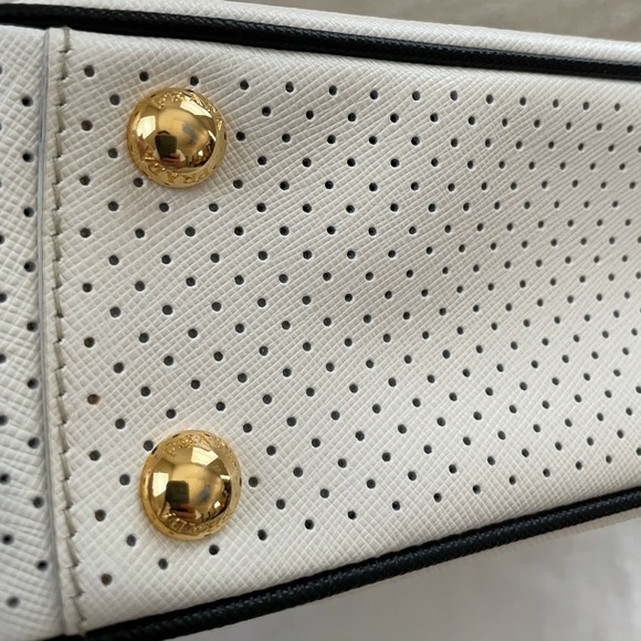 Prada white leather shoulder bag/clutch - Picture 6 of 11